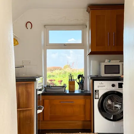 Yellow Cottage, Doolin *