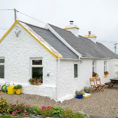 Yellow Cottage, Doolin 別荘 *