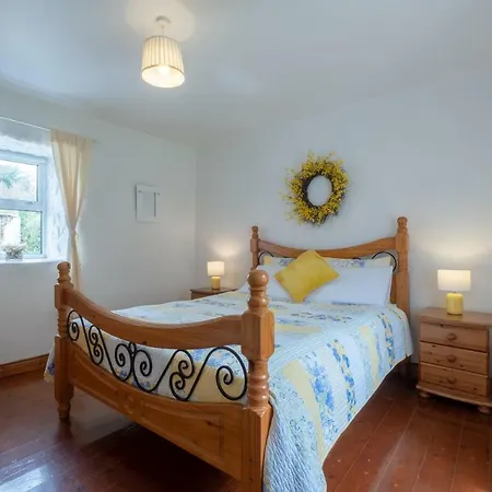 Holiday home Yellow Cottage, Doolin *