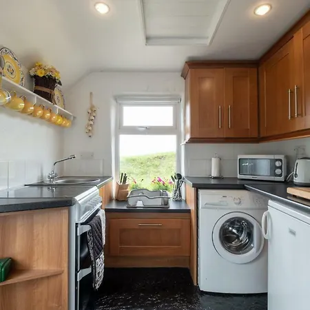 Holiday home Yellow Cottage, Doolin Knockfin Cross Roads
