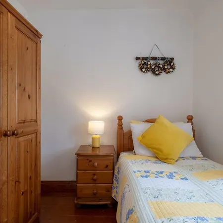 Holiday home Yellow Cottage, Doolin Knockfin Cross Roads