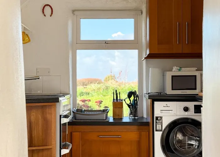 Yellow Cottage, Doolin *